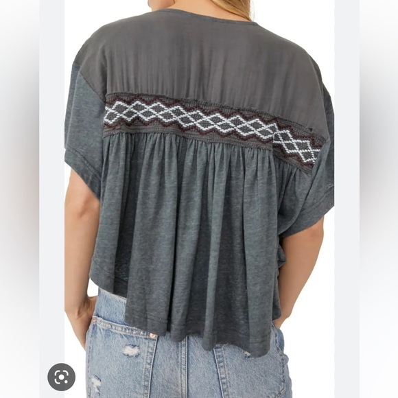 Free People Market embroidered boxy  t-shirt in white - Picture 2 of 6